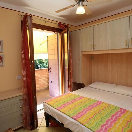 Residence Sole E Mare Appartamenti Rosolina Mare Eksteriør billede
