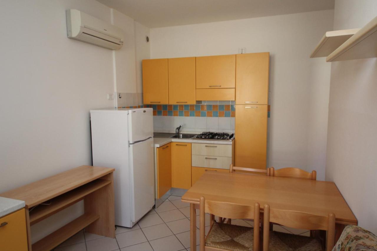 Residence Sole E Mare Appartamenti Rosolina Mare Eksteriør billede